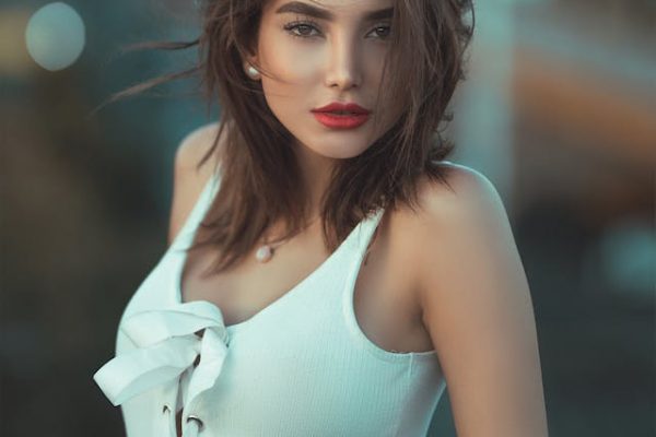 少女針：撫平歲月痕跡，重拾年輕肌膚的秘密武器！